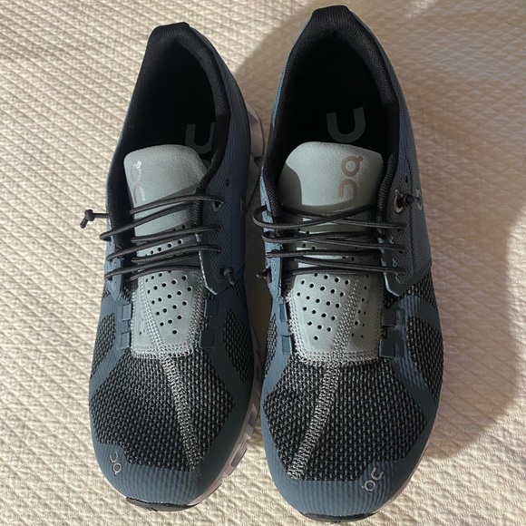 On Running Cloud Shoes - Picture 13 of 16